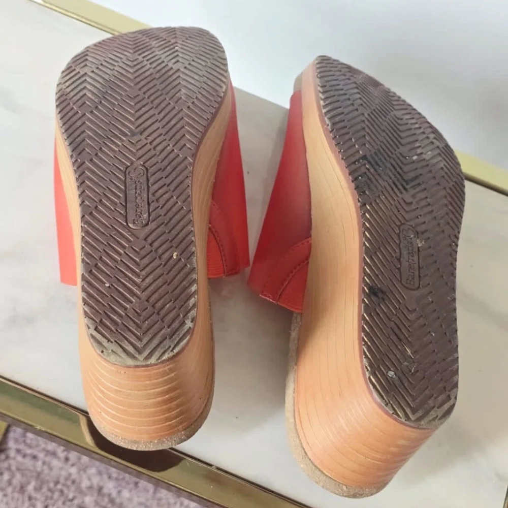 Baretraps Women’s Yalissa Wedge Slide Sandal Olin Orange Size 9.